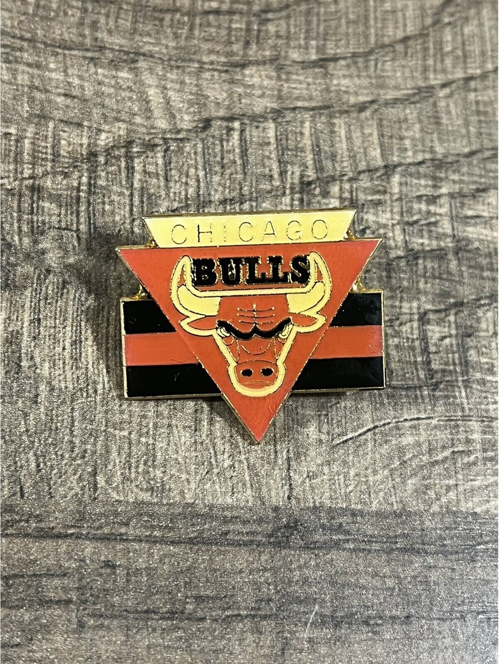 1988 Vintage Peter David NBA Chicago Bulls Black Red Stripe Pin